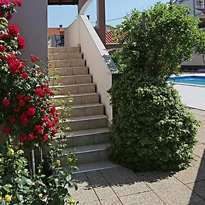 https://vila-anda.hotelinzadar.com